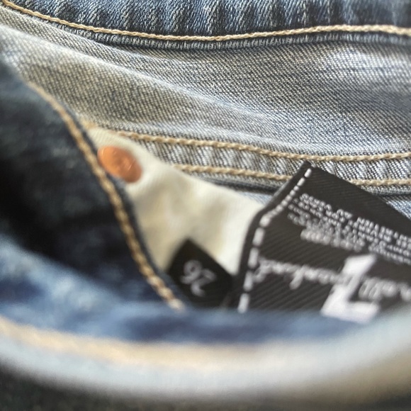 7 Mankind Distressed Floral Jeans Size 26 - Picture 12 of 12